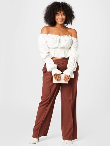 Wide Leg Pantalon à plis Cotton On Curve en marron