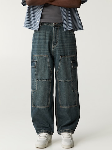 Baggy Jeans cargo Pull&Bear en bleu : devant