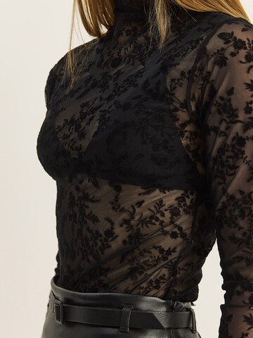 Bianco Lucci Blouse in Black