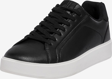 Pull&Bear Rövid szárú sportcipők - fekete: elől