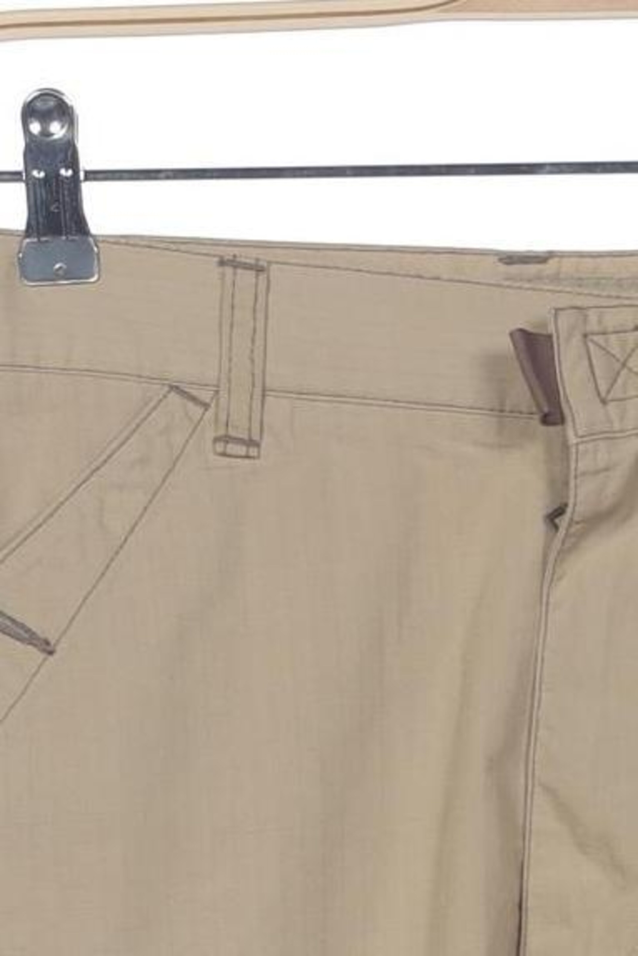 CATERPILLAR Shorts in 31-32 in Beige