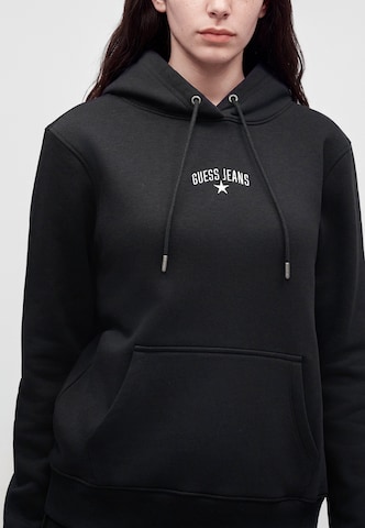 GUESS JEANS Sweatshirt 'STAR' i sort: forside