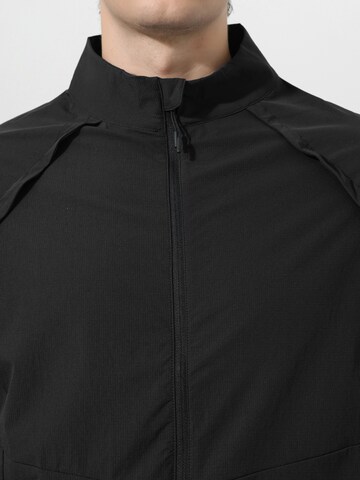 YOUTHUP Athletic Jacket 'Komfort' in Black