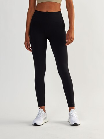 BeShaped Regular Sporthose 'Lift Me Up' in Schwarz: Vorderseite