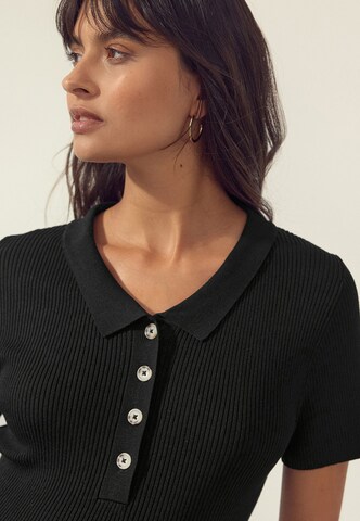 Next Плетена рокля в черно