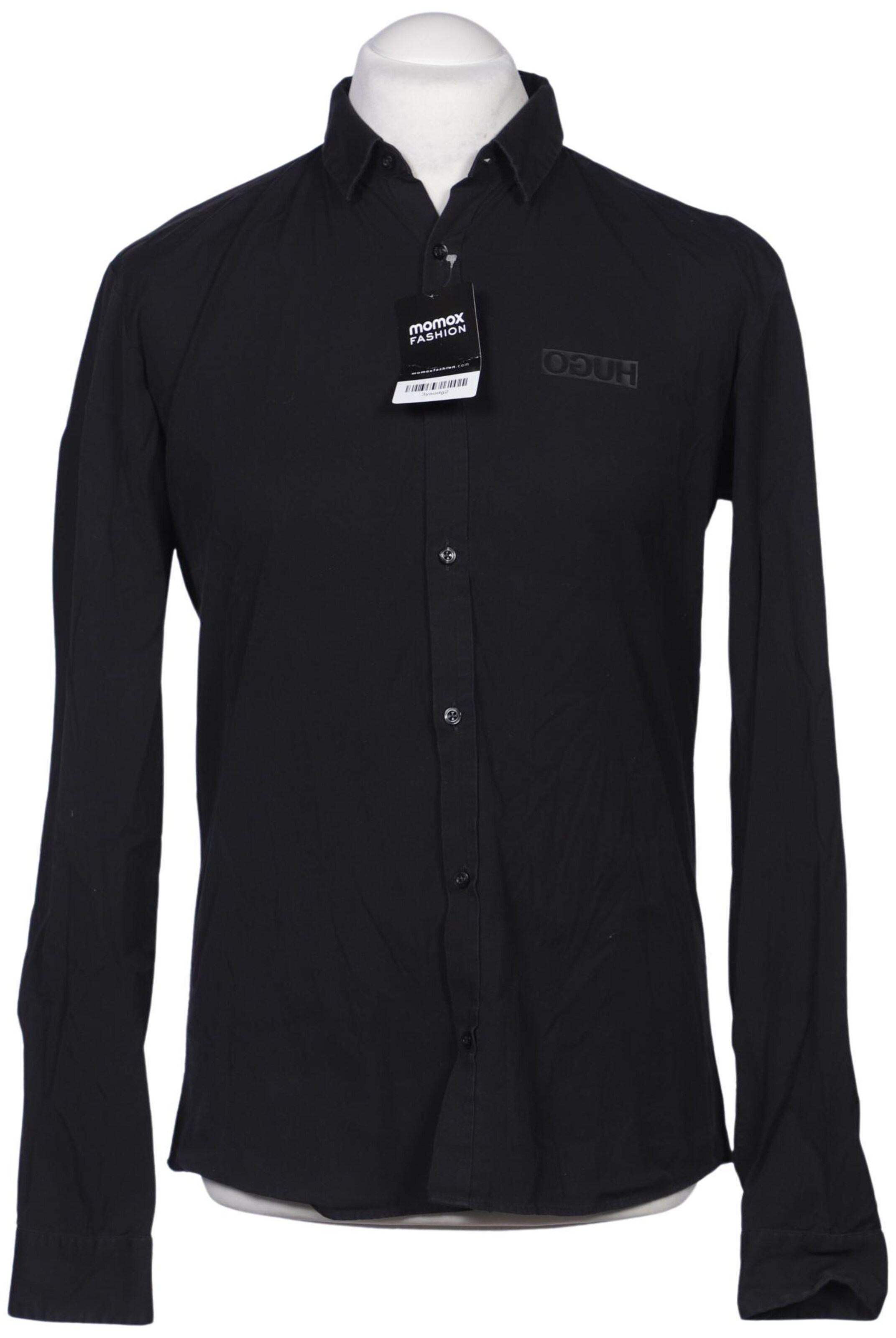 HUGO Button Up Shirt in M in Black: front
