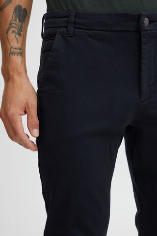 Casual Friday Slimfit Chinohose 'Phil' in Schwarz