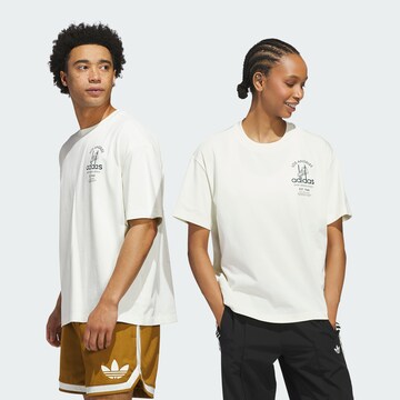 ADIDAS ORIGINALS Тениска в бяло