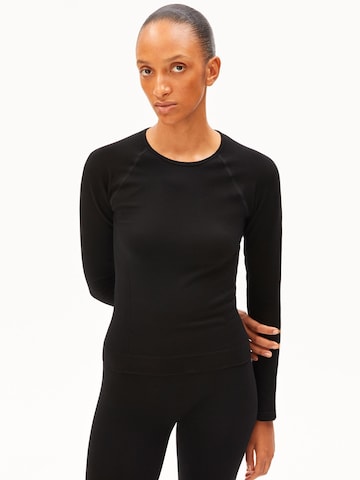 ARMEDANGELS Longsleeve SEAMLESS in Schwarz: Vorderseite