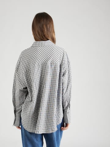 TOPSHOP Blouse in Grey