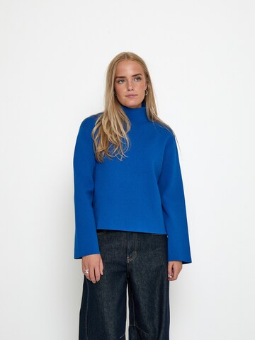 minus Pullover 'Lupi' in Blau: Vorderseite