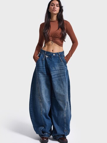 IT'S BASIC - Ropa ancha Vaquero 'CROSS BAGGY BALLOON MID RISE JEANS' en azul