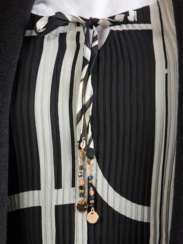 ZABAIONE - Vestido 'An44tje' en negro