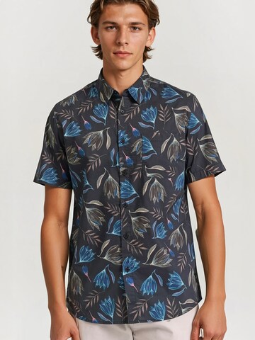 Coupe regular Chemise Funky Buddha en noir : devant