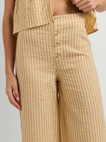 Pepe Jeans Regular Broek in Geel