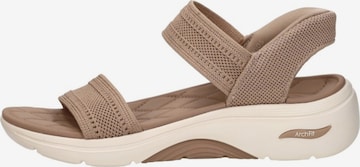 SKECHERS Sandaal 'Slip-Ins: Go walk Arch Fit 2.0' in Beige: voorkant