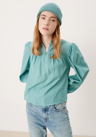 QS Blouse in Blauw: voorkant