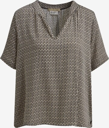 Smith&Soul Blouse in Beige: front