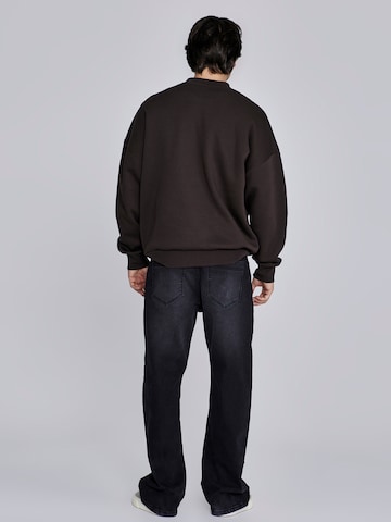 SikSilk Sweatshirt in Braun