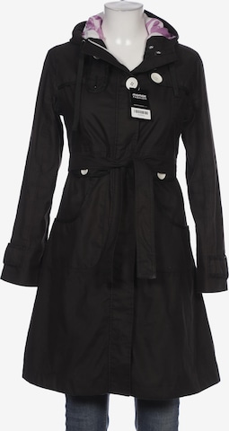 Danefae Jacket & Coat in S in Black: front