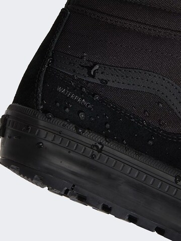 VANS Sneaker 'Sk8-Hi Waterproof Insulated' in Schwarz