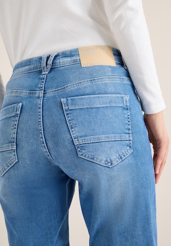 Coupe slim Jean 'Scarlett' CECIL en bleu