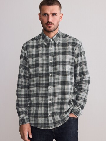 Next Regular Fit Skjorte i sort: forside
