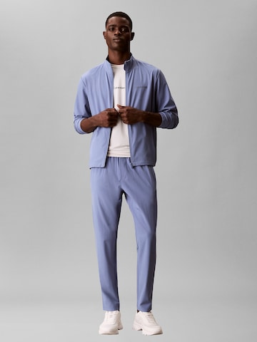 Calvin Klein Tapered Hose in Blau