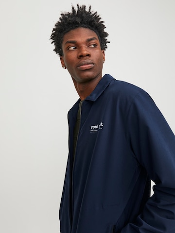 Veste fonctionnelle JACK & JONES en bleu