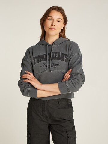 Tommy Jeans Свитшот в Серый: спереди