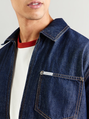 GUESS JEANS Välikausitakki värissä sininen
