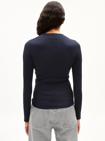ARMEDANGELS Strickpullover ' ALAANIA RN ' in Blau
