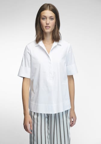 DAY.LIKE Blouse in White: front