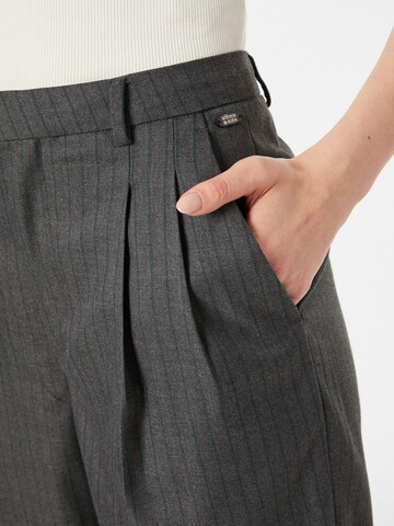 SCOTCH & SODA Zvonové kalhoty Kalhoty se sklady v pase – šedá