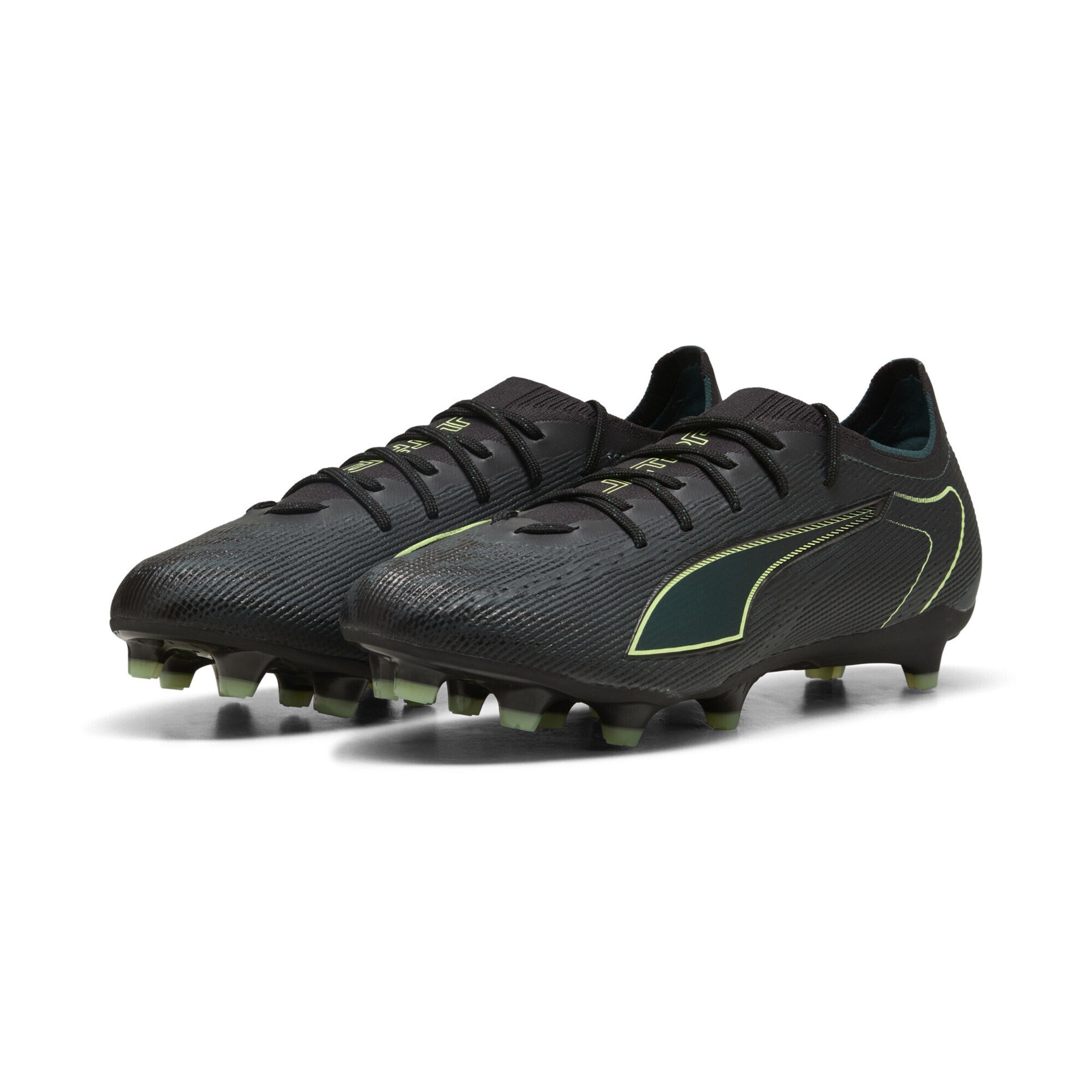 PUMA Fußballschuh 'Ultra 6 Pro' in Schwarz