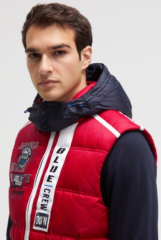 CAMP DAVID Vest in Red