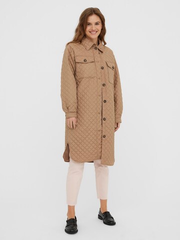 Manteau mi-saison 'SIMONE ROSE' VERO MODA en marron : devant