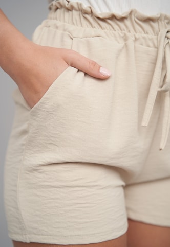 Cloud5ive - regular Pantalón en beige