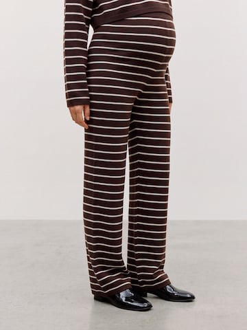 Regular Pantalon 'Rina' MAMALICIOUS en marron : devant