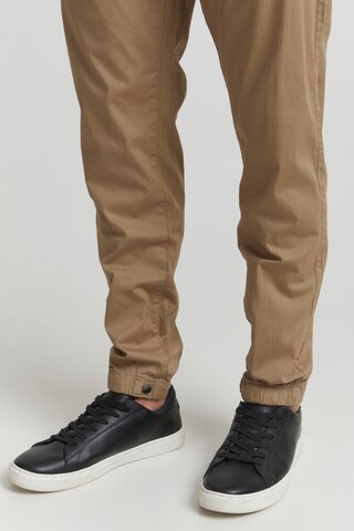 !Solid Regular Broek 'Bod' in Beige