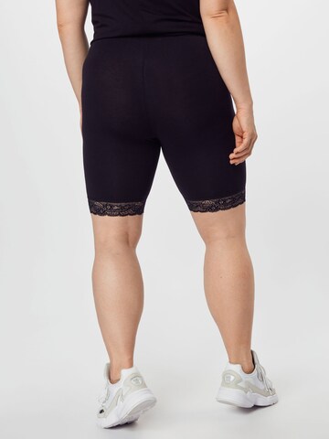 Skinny Leggings 'Lennon' di Vero Moda Curve in nero