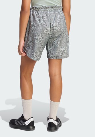 ADIDAS SPORTSWEAR Loosefit Sportshorts 'Future Icons' in Grün