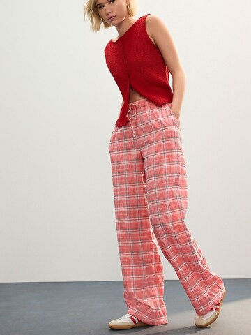 Wide Leg Pantalon Next en rose : devant