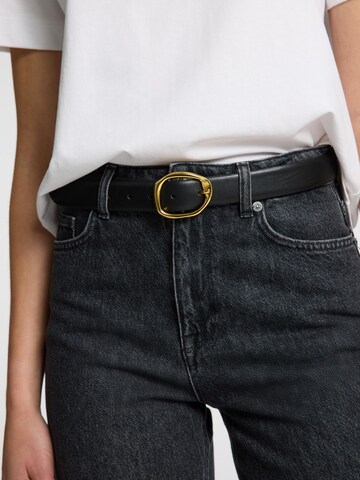 SELECTED Riem in Zwart