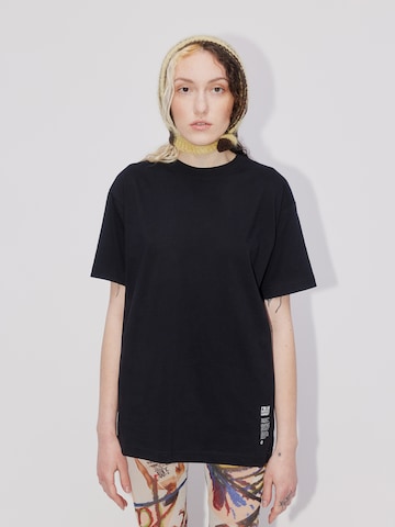 ABOUT YOU REBIRTH STUDIOS - Camisa 'Basic' em preto