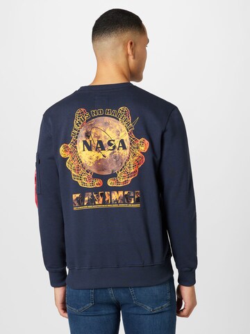 ALPHA INDUSTRIES Sweatshirt in Blau