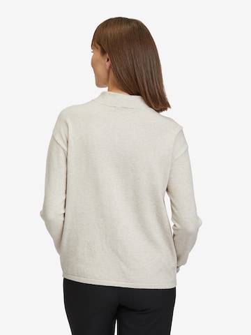 Betty Barclay Sweater in Beige