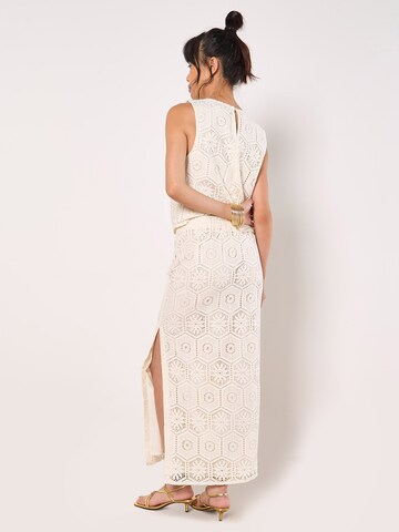 Apricot Crochet Lace Side Split Maxi Skirt ' ' in Weiß
