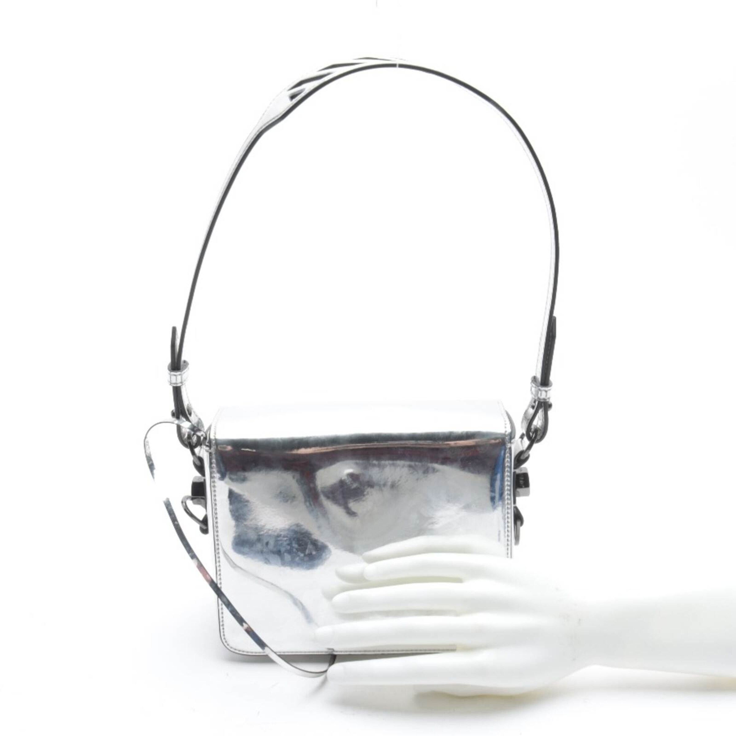 Off-White Schultertasche / Umhängetasche One Size in Silber