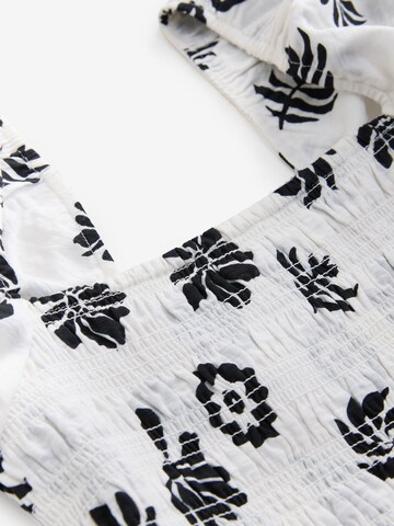 Robe Next en blanc